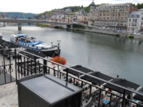 L'Inattendu "sur la croisette" Dinant Centre Hotels in Dinant