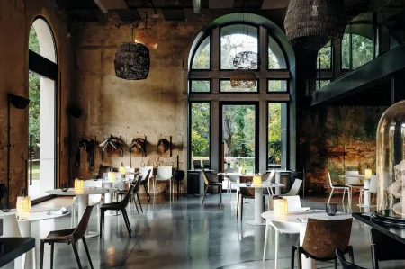 Hôtel Domaine de Biar Отели в г. Жувиньяк