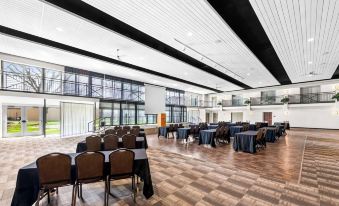 Ramada by Wyndham Columbus Hotel & Conference Center