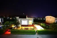 Paradise Town Villa Royal