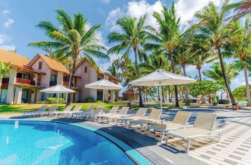 Crystals Beach Resort Belle Mare, a member of Radisson Individuals photo 4
