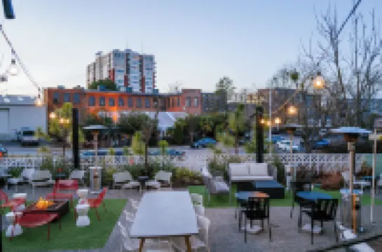 The Longleaf Hotel Hotel di Raleigh