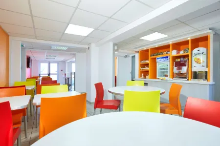 Premiere Classe Montpellier Sud - Lattes Отели в г. Лат