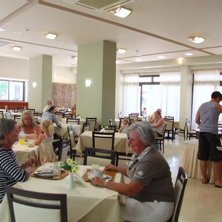 Saint Constantine Hotel
