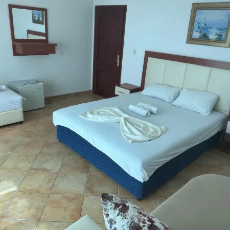 Apartments & Rooms Rozana