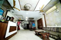 Hotel Holiday Comfort - 800 MTS from Jallianwala Bagh