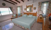 Antigua Village Beach Resort Hoteles en Cedar Grove