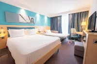Hampton by Hilton Bristol Airport Hotels near Horsecastle Chapel
