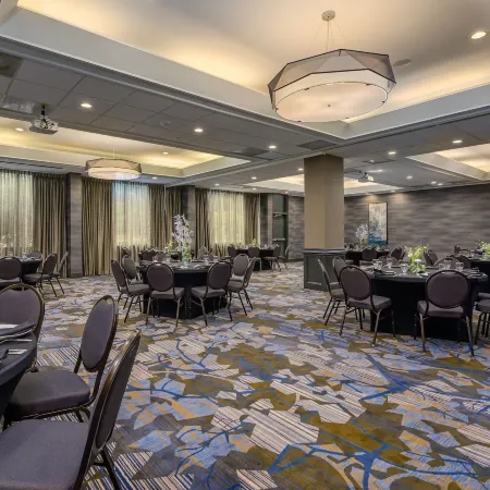 DoubleTree by Hilton Raleigh Midtown