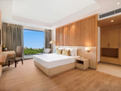 Lemon Tree Hotel, Haridwar Hotels in Haridwar