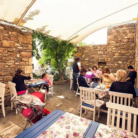 Bozcaada Fahri Hotel