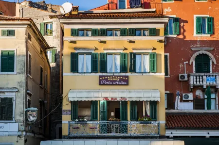 Residence Porta Antica Centro Storico Отели в г. Ровинь