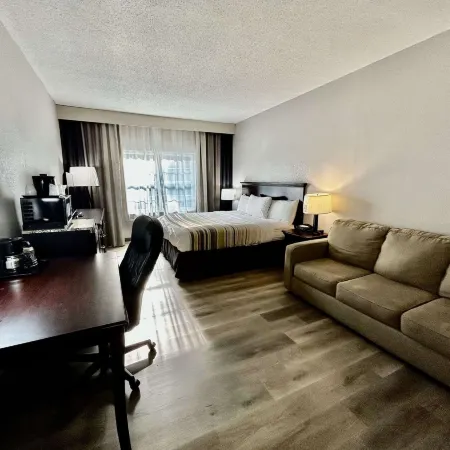 Country Inn & Suites by Radisson, Columbus, GA