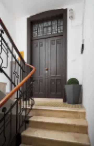 Apartments Studios 81