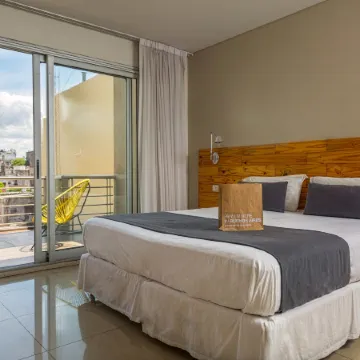 Lemon Suites Отели рядом с достопримечательностью «Монтсеррат»
