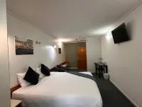 Ayr Traveller's Motel Hotels in Ayr