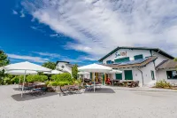Seehof am Aartalsee Отели в г. Миттенар