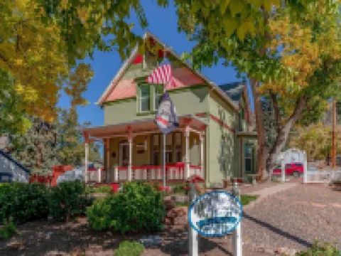 絲綢針包酒店 戈爾登酒店