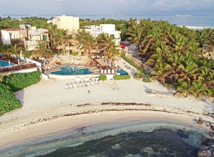 Hotel Playa la Media Luna