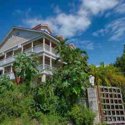 A Stone's Throw Away Hotel Exterior