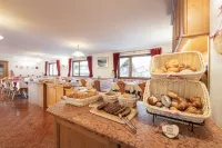 Villa Adria B&B Hôtels à : Alba di Canazei