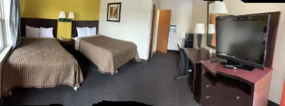 Express Inn Hotels near North Lake Park