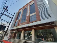 Hotel Golden Palace - ที่มีที่จอดรถ