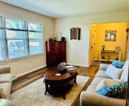 Cozy 2-bedroom house in Lake Hallie - Between Chippewa Falls and Eau Claire