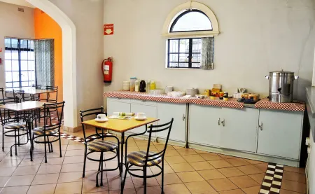 Horizon Inn Отели в г. Хараре