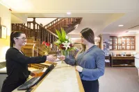 Distinction Coachman Hotel, Palmerston North - bar