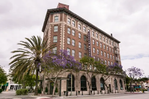 The Culver Hotel - breakfast
