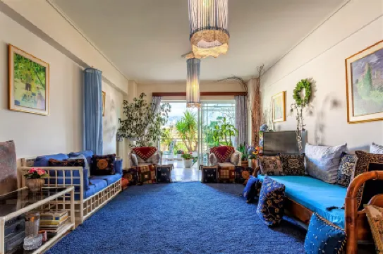 Bright Comfy Flat Near the Beach & the City Center