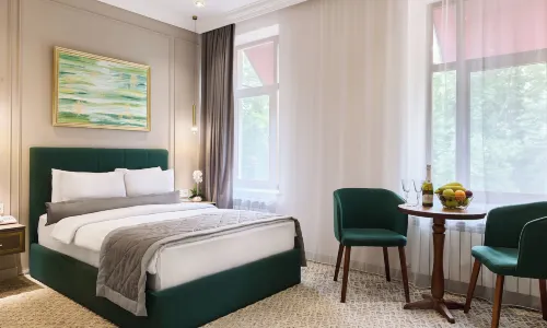 Maestro Address Hotel