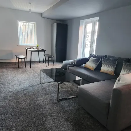 Centre Apartment - Sleeps 2 & Roof Top Hot Tub