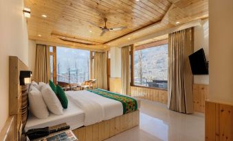 Treebo Premium Silverstone Resort with Mountain Valley View