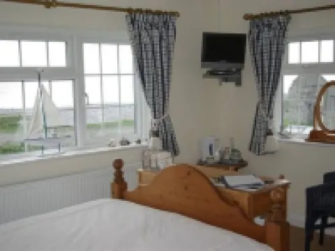 1-Bed Cottage on Coastal Pathway in South Wales Hotels in Barry