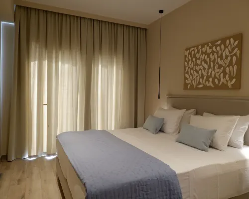 Kaiser Luxury Suites Hotels in Mparmpati