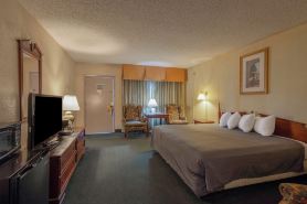 Royal Holiday Motel by Belvilla Gallup I-40