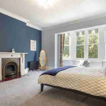 Host Stay Chatsworth Townhouse I Rooms