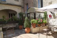 Hôtel la Muette Hotels in Fourques