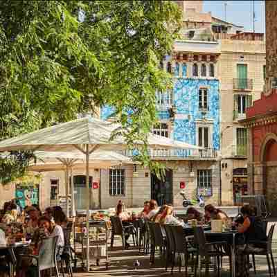 Super Studio IN THE Heart OF Trendy Gracia By Myrentalhost Dining/Meeting Rooms