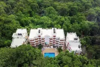 Cozy Stayz Hotels in Chapora