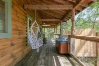 Evie's Mountain Castle 2 Bedroom Cabin by RedAwning