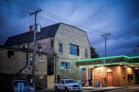 4th Street Lofts Hotels near Paul Bunyan Mall