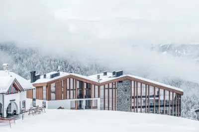 Panoramic Lotsch Hotels in Sarntal