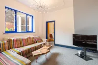 Host & Stay - Temple Gardens