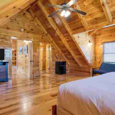 Alpine Mountain Lodge by AvantStay Rooms
