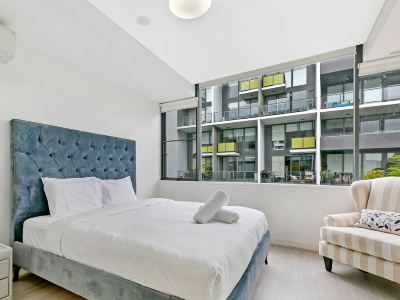 Kozyguru | Mascot | 2Bed 2Bath-Free Double-Parking