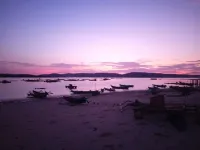 Bale Gerupuk Hotels in Mertak