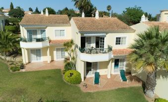 49 Presa da Moura - Superbly 2 Bed Townhouse